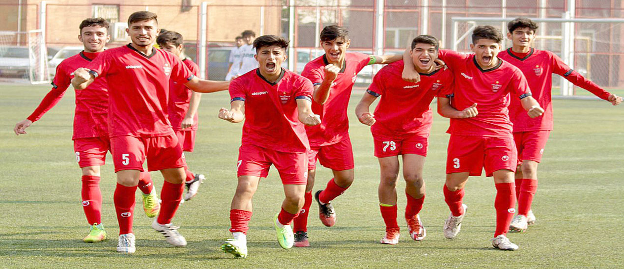 گزارش تصویری دیدار نوجوانان پرسپولیس - نوجوانان پاس قوامین - 9 آذر 1400